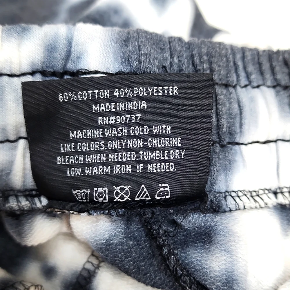 TRUE RELIGION SHORTS GREY & WHITE - Picture 7 of 8